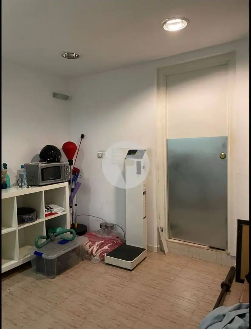 Cocina de Local en venta en Barberà del Vallès