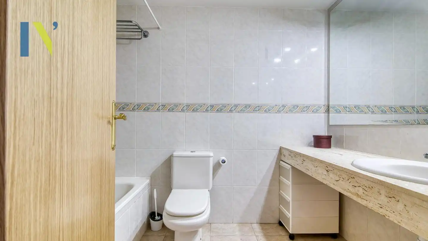 Baño de Apartamento en venta en Calonge i Sant Antoni con Aire acondicionado, Terraza y Trastero