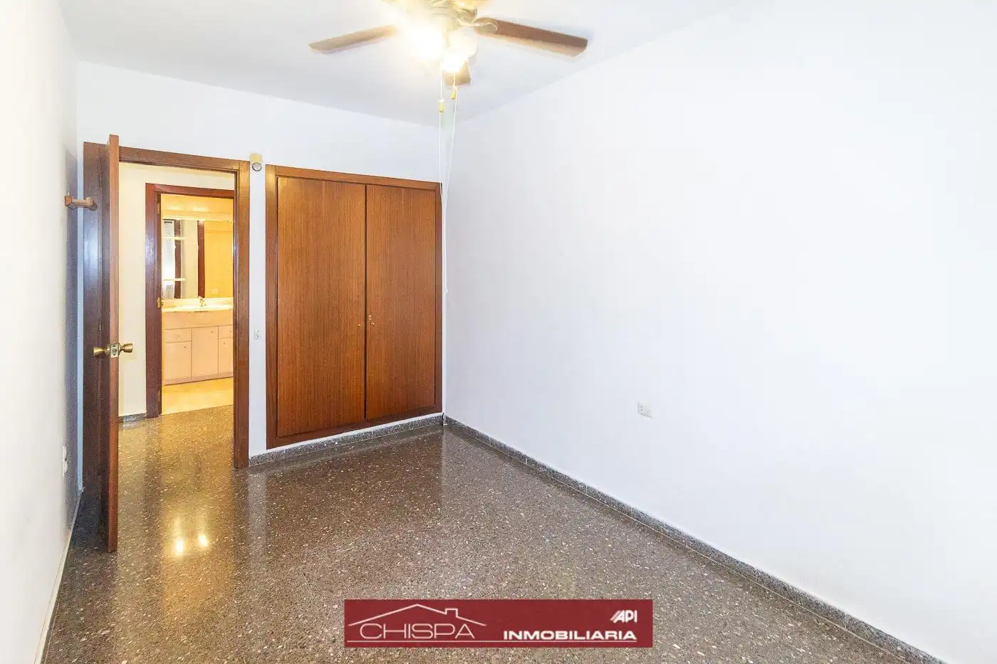 Piso en venta en Valencia con Calefacción y Balcón