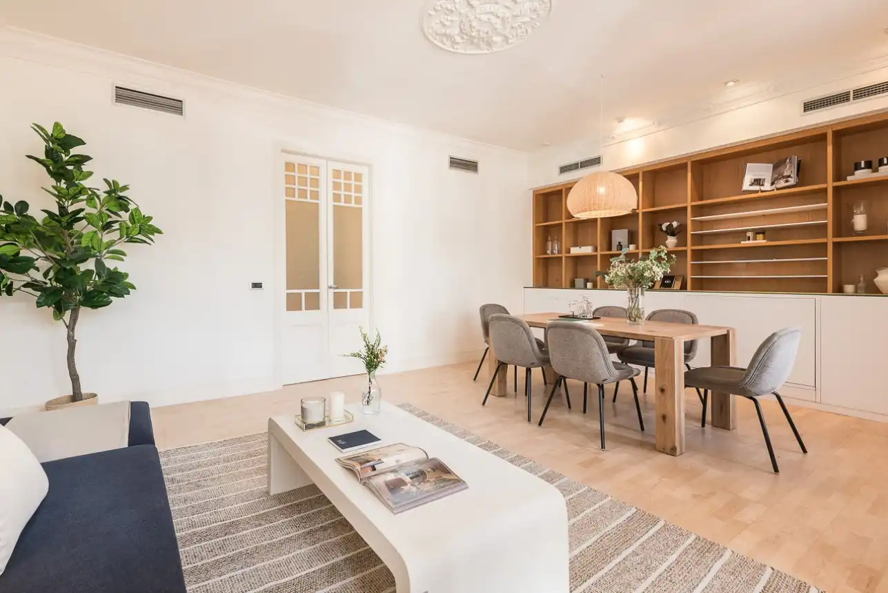 Sala de estar de Apartamento de alquiler en Barcelona con Aire acondicionado, Calefacción y Jardín privado