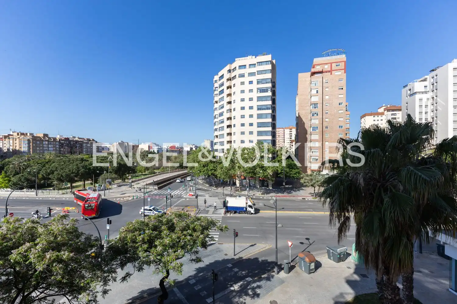 Vista exterior de Piso en venta en Valencia con Aire acondicionado, Calefacción y Balcón