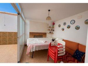 Foto 4 de Casa adosada en venta en Alcaudete, Jaén
