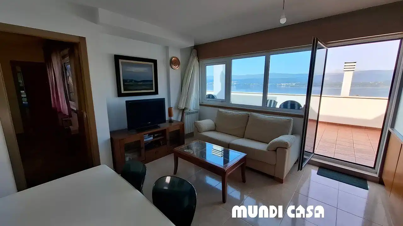 Sala de estar de Ático de alquiler en Rianxo con Calefacción, Terraza y Trastero