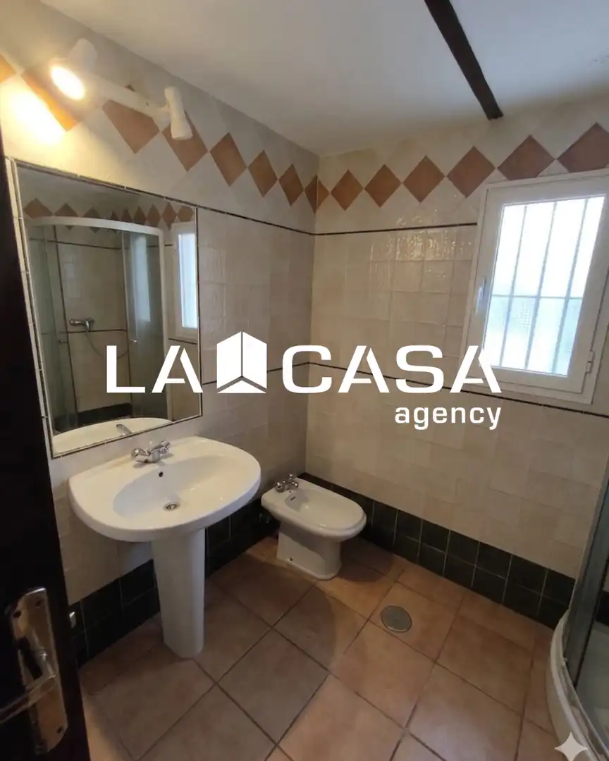 Baño de Casa adosada en venta en El Ronquillo