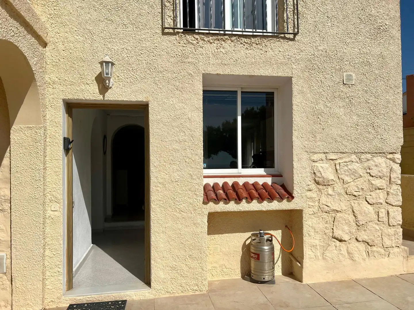 Exterior view of Houses for rent in La Nucia  with Heating, Private garden and Furnished