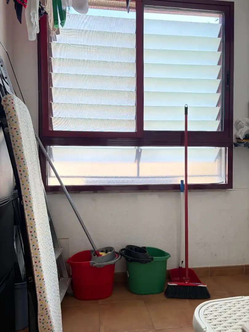 Terrasse von Wohnung zum Verkauf in Plasencia mit Klimaanlage, Schwimmbad und Balkon