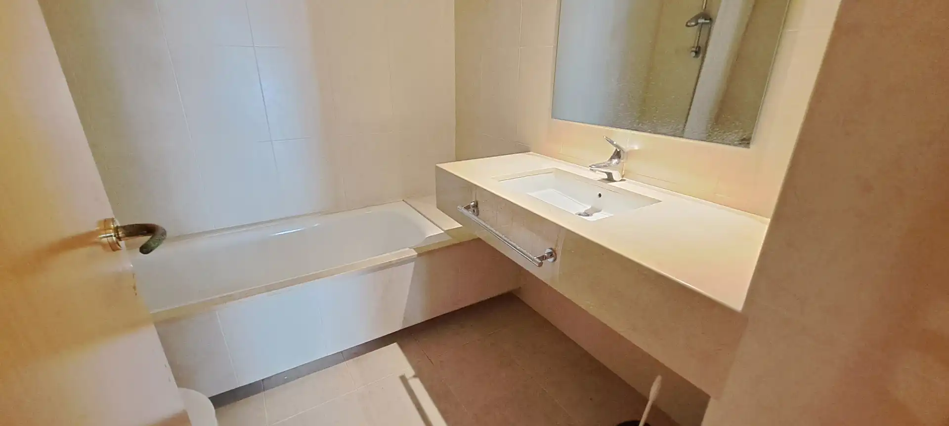 Baño de Piso en venta en Reus con Aire acondicionado, Calefacción y Parquet