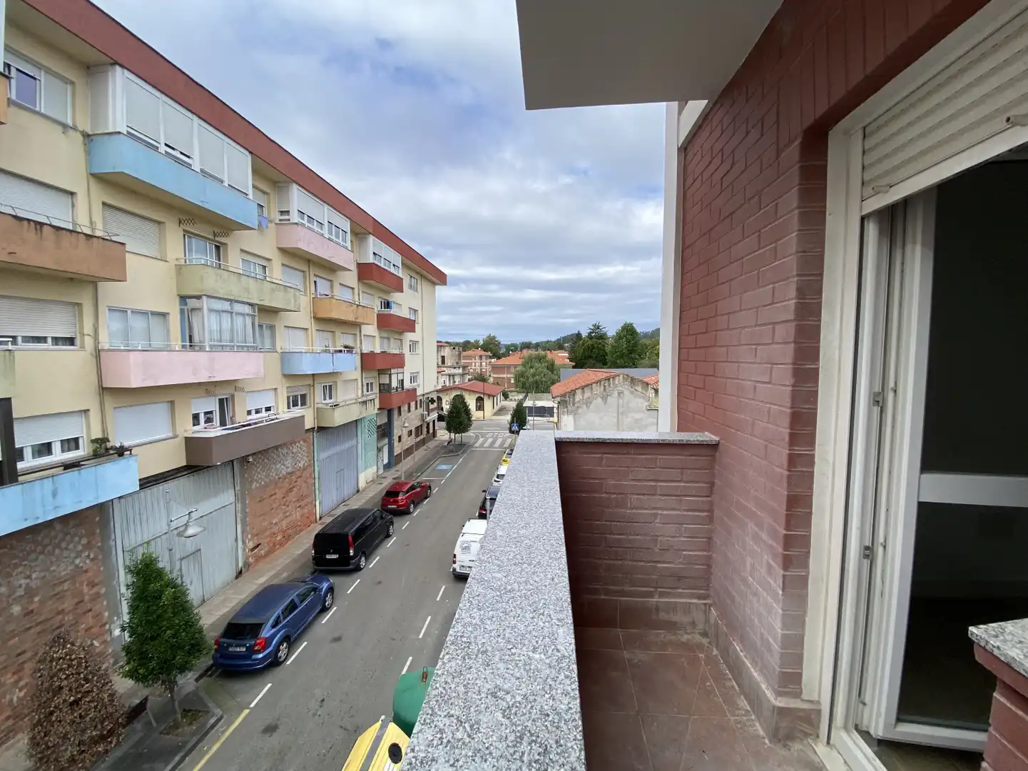 Außenansicht von Wohnung zum Verkauf in Torrelavega  mit Heizung
