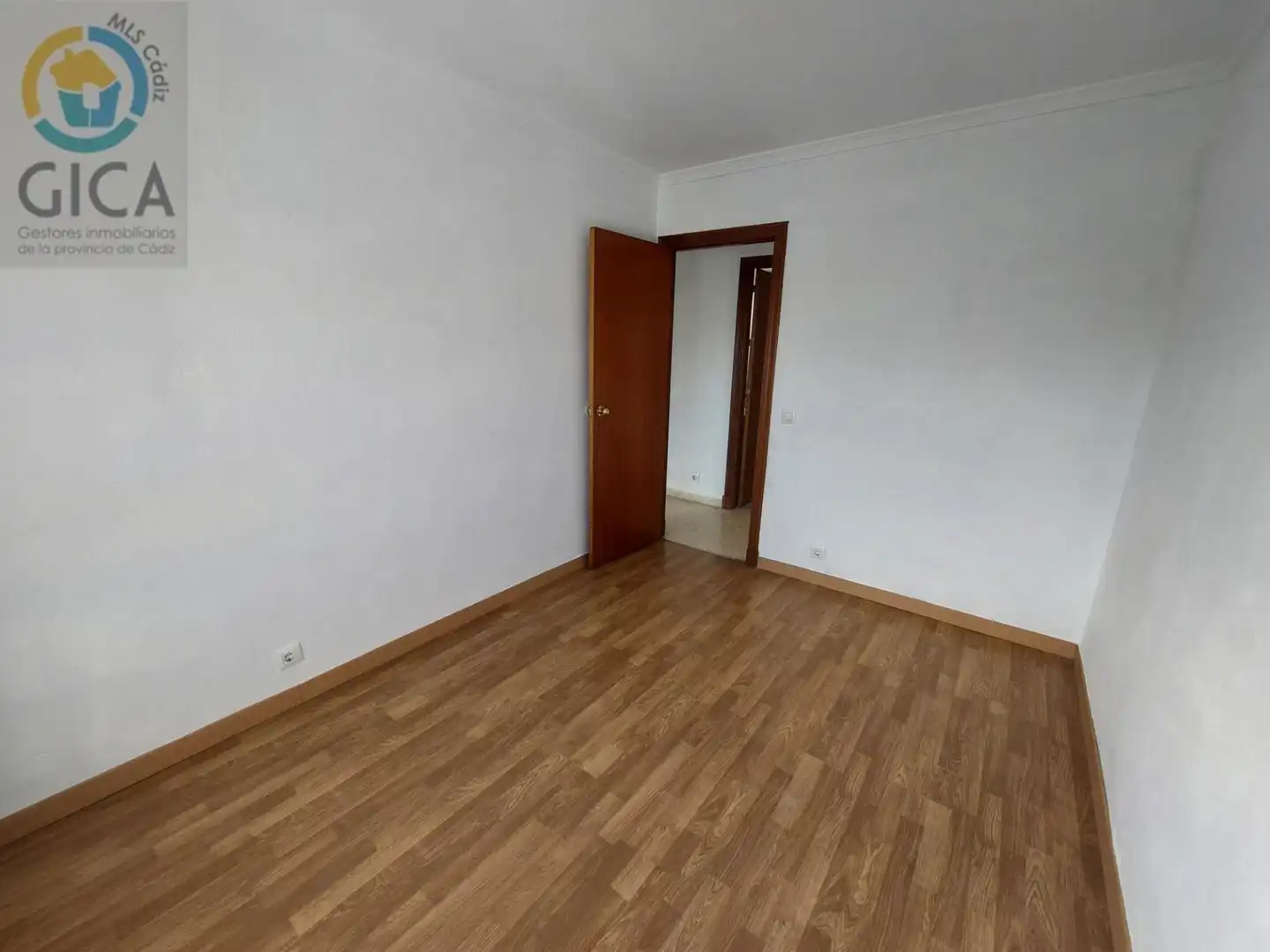 Schlafzimmer von Wohnung zum Verkauf in Algeciras mit Klimaanlage