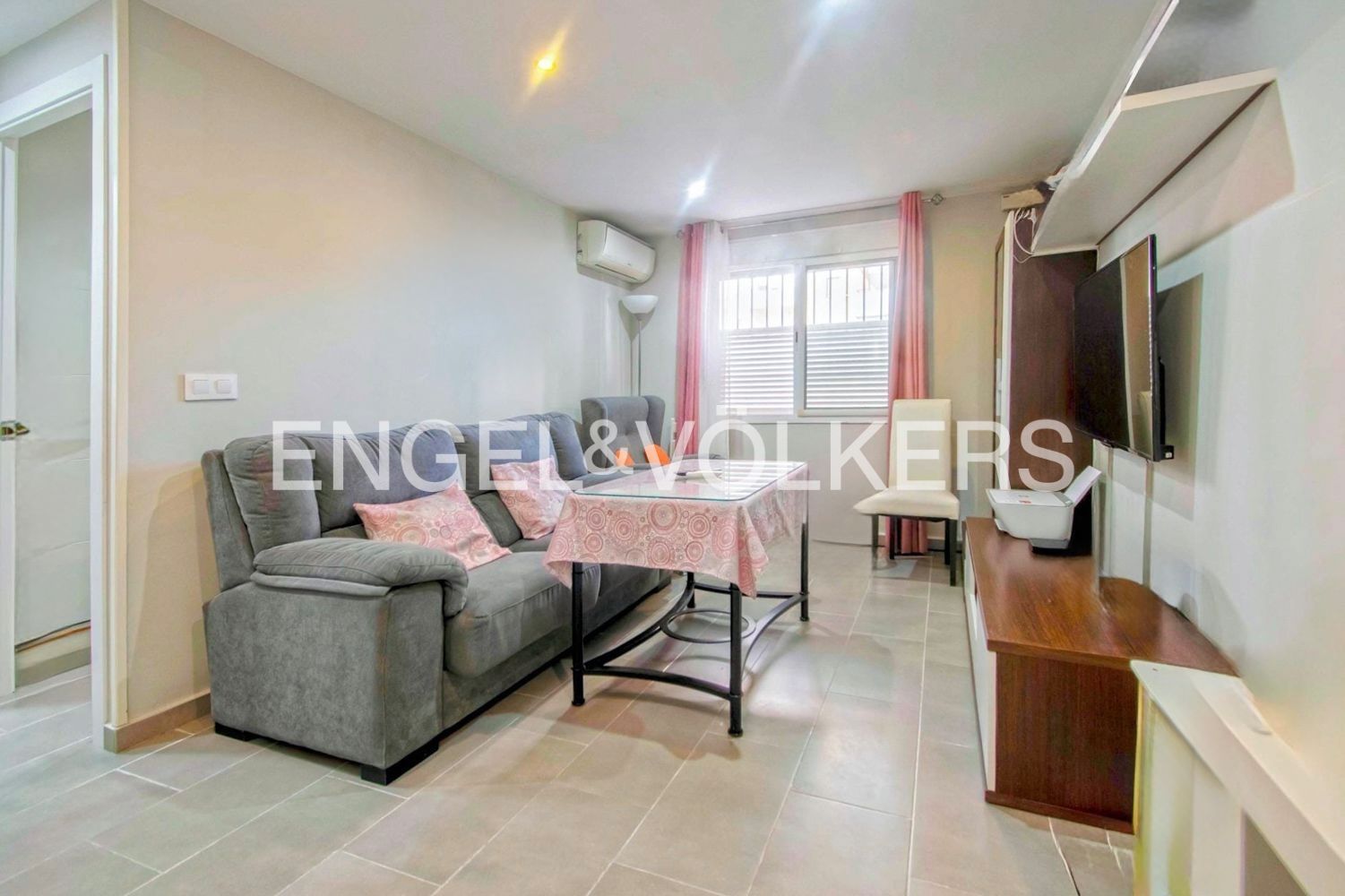 Sala d'estar de Apartament en venda en  Sevilla Capital amb Aire condicionat i Calefacció