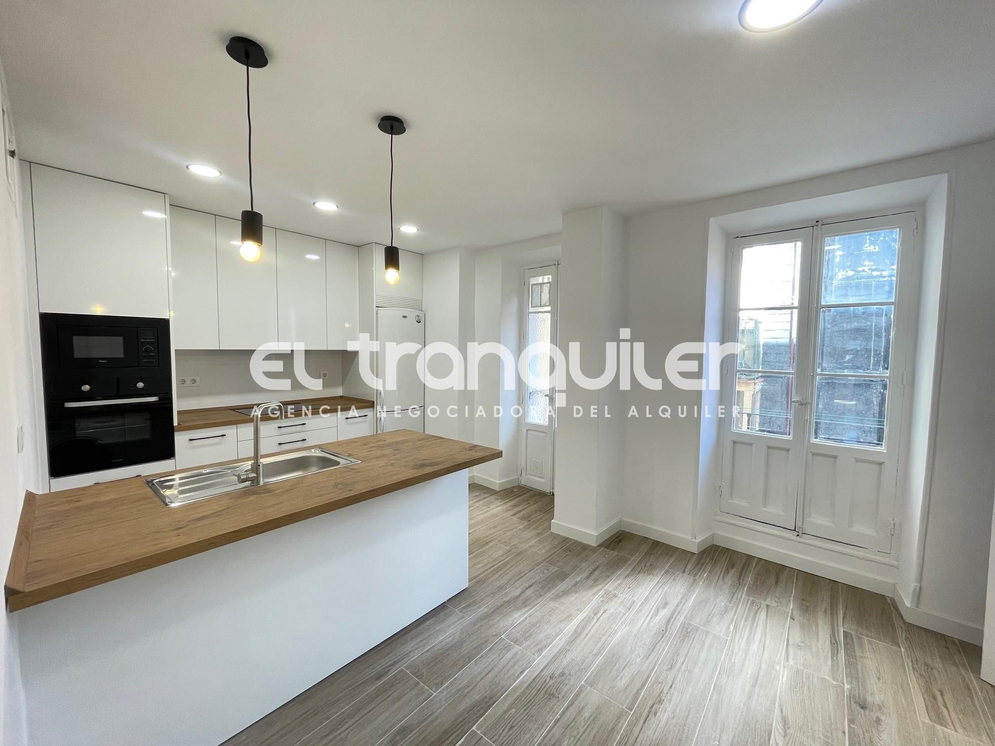 Cuina de Pis de lloguer en El Escorial amb Parquet i Rentadora