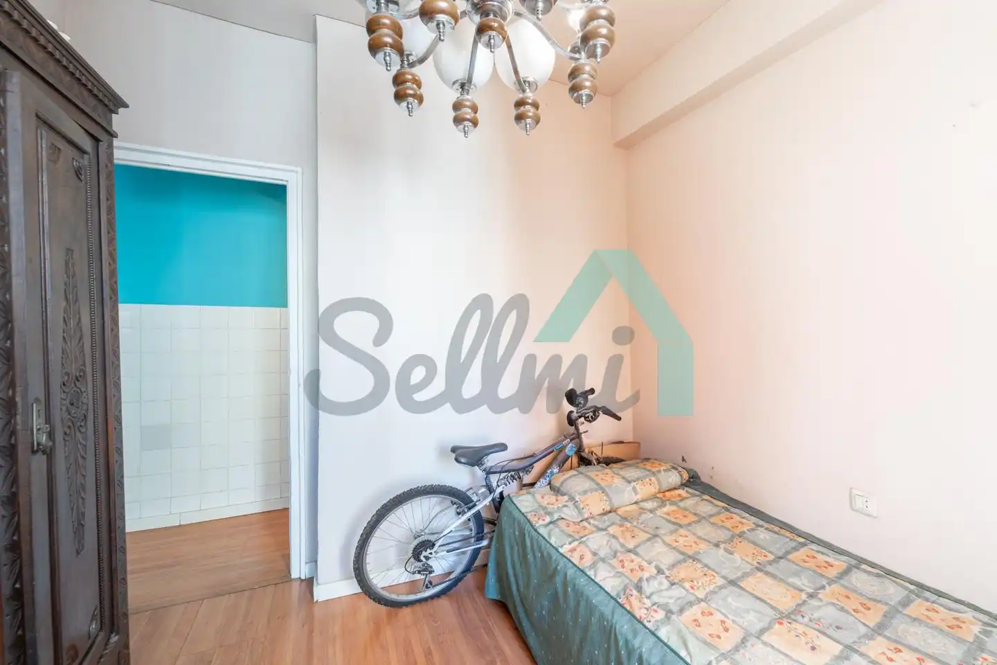 Habitación de Piso en venta en Oviedo  con Calefacción, Parquet y Terraza