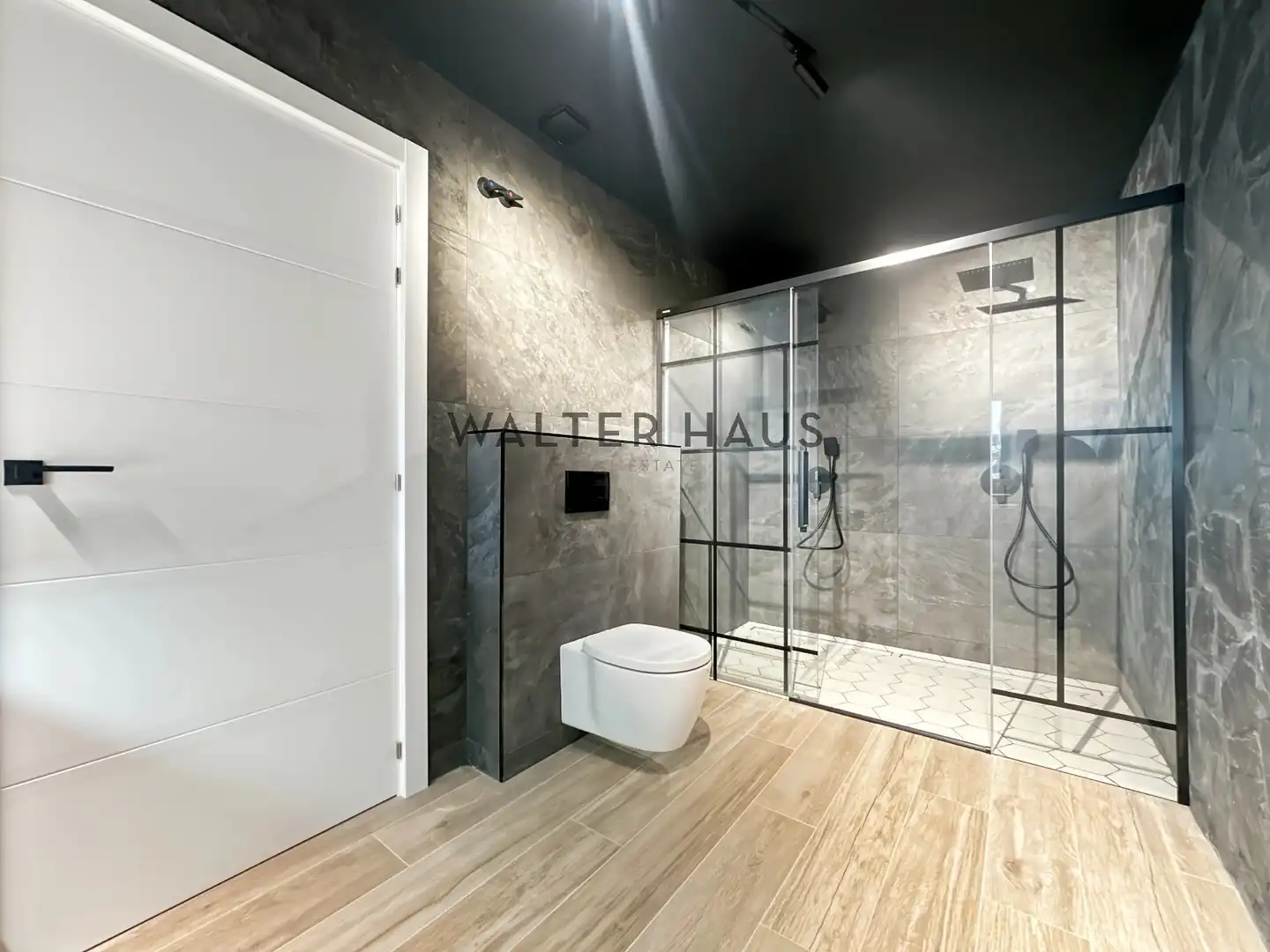 Bathroom of Houses for sale in Santa Cristina d'Aro  with Air Conditioner, Heating and Private garden