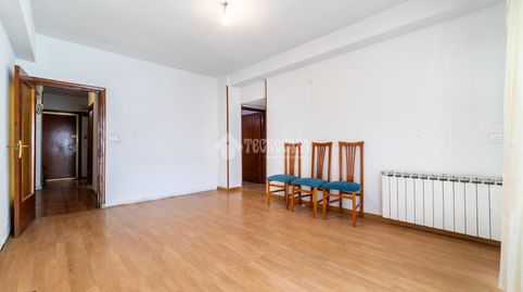 Foto 3 de Piso en venta en Peñagrande, Madrid Capital