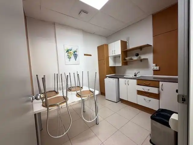 Cocina de Local en venta en Sabadell
