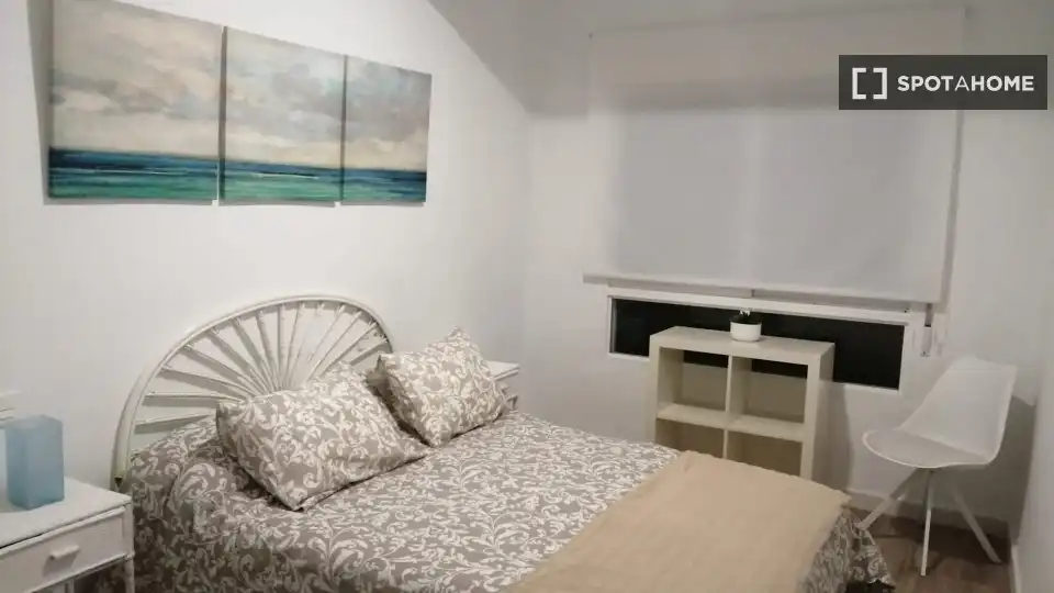 Room in Camino de Ronda