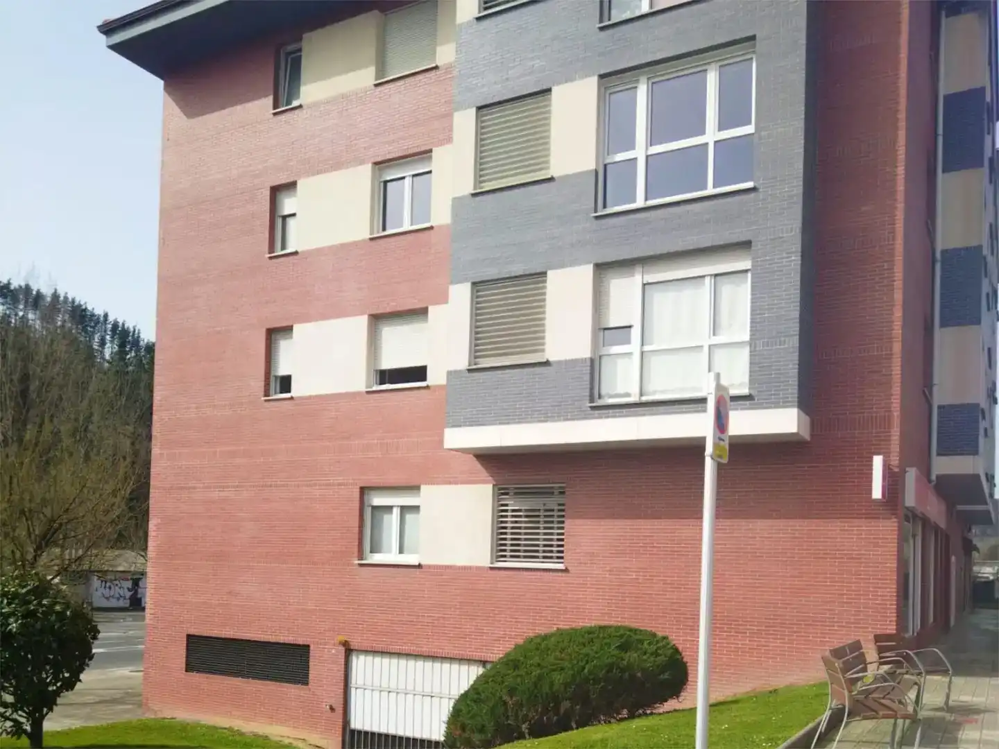 Vista exterior de Pis en venda en Lemoa