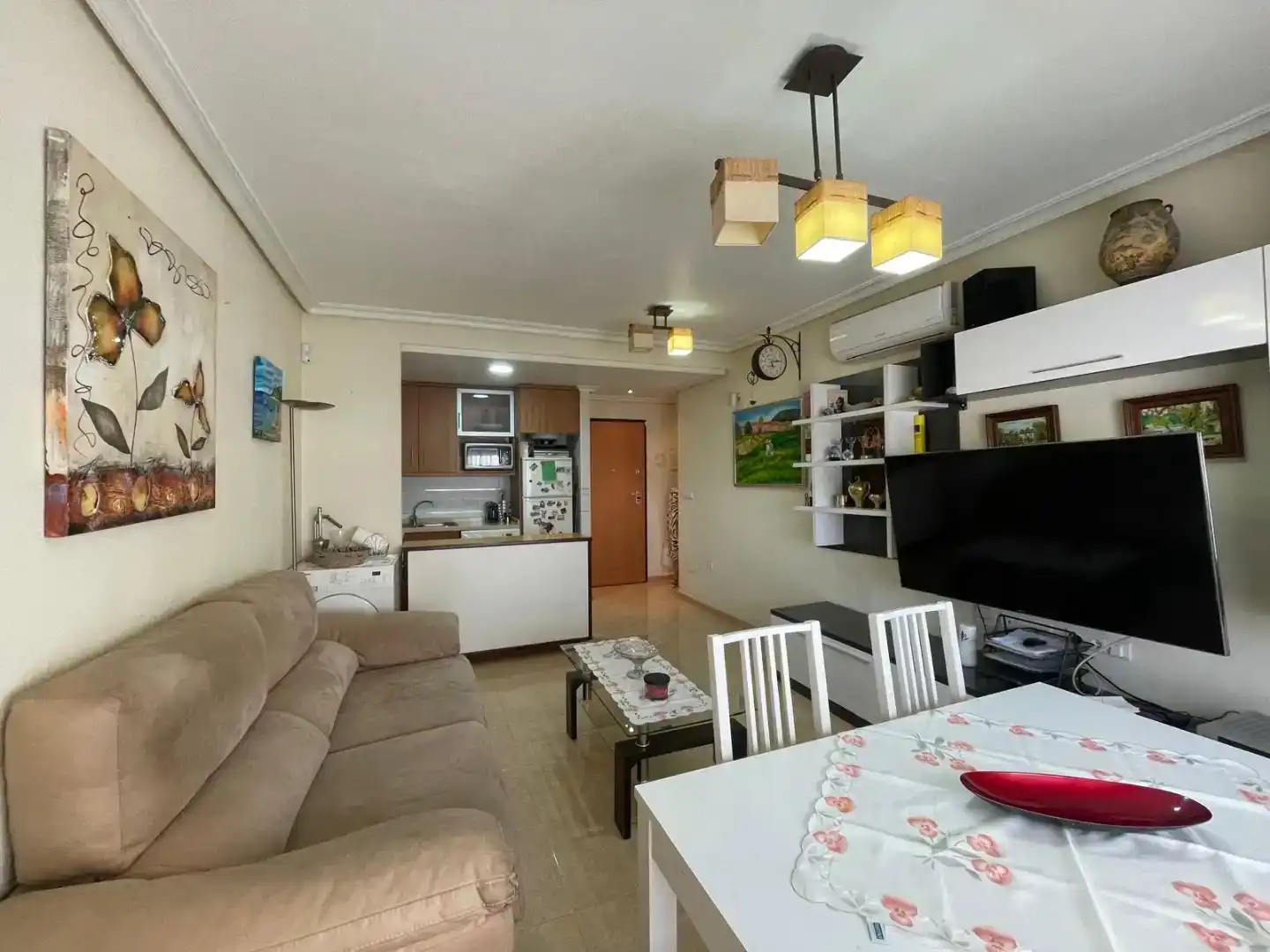 Sala d'estar de Pis en venda en Almoradí amb Aire condicionat, Traster i Moblat