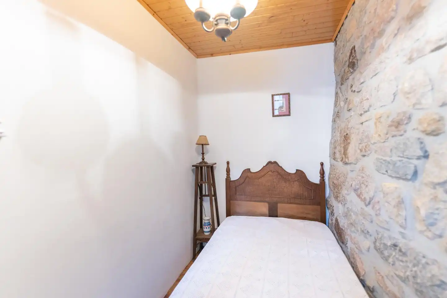 Habitación de Casa adosada en venta en Somiedo con Calefacción, Jardín privado y Terraza