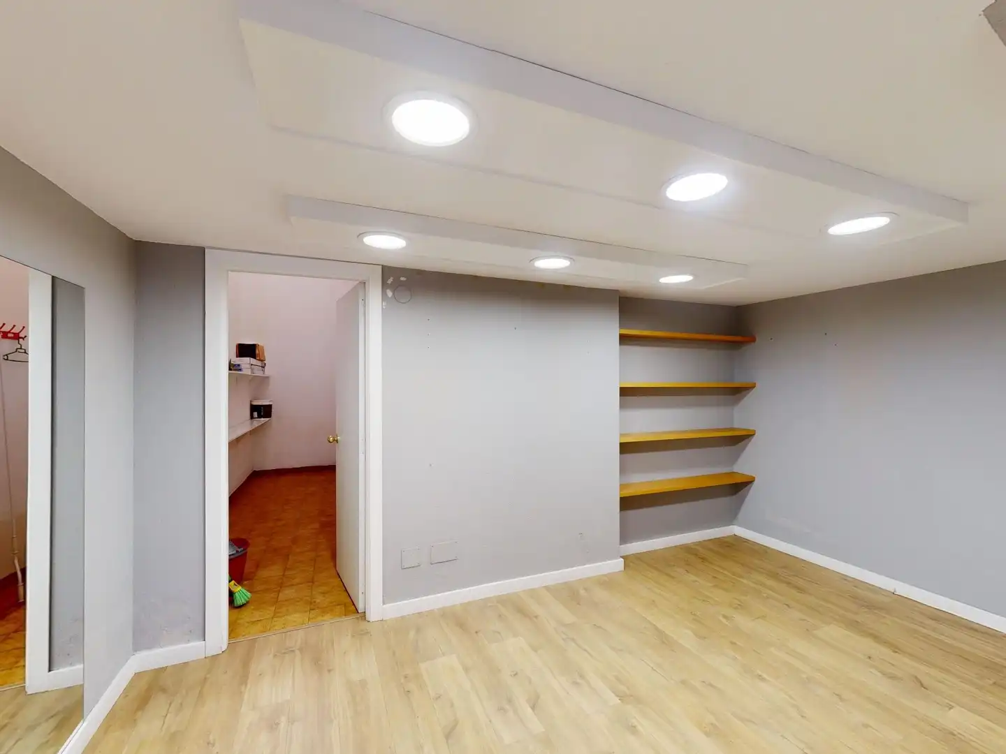 Business premises for sale in Avenida Álvaro Cunqueiro, imagen 11