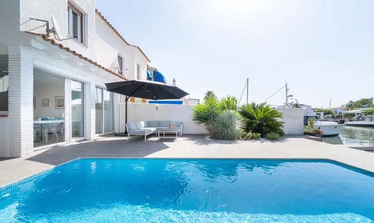 Adossat amb piscina en venda a Carrer Port Joan, imagen 42