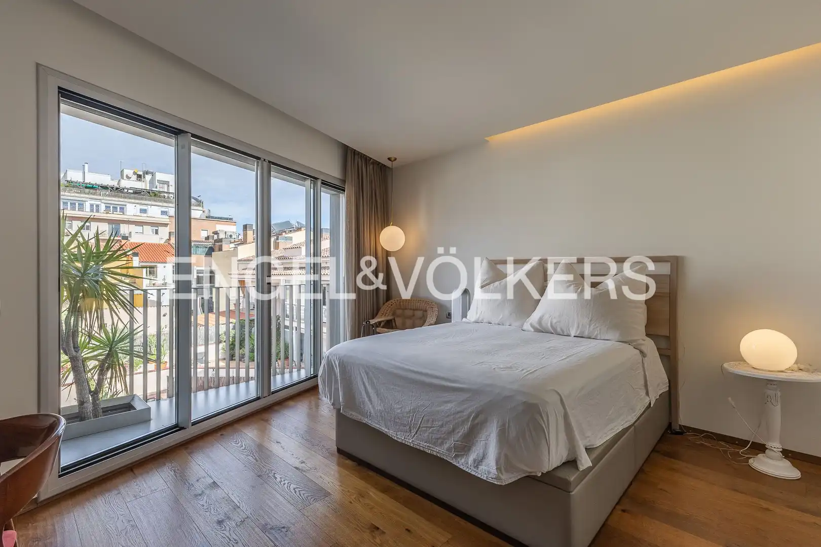 Dormitori de Casa o xalet en venda en Terrassa amb Aire condicionat, Calefacció i Jardí privat