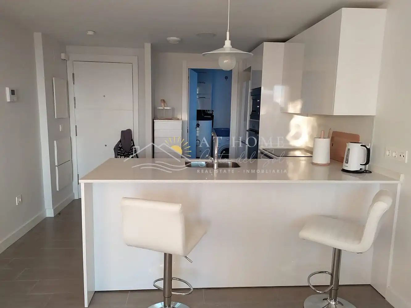 Cuina de Apartament de lloguer en Torrox amb Terrassa, Piscina i Forn