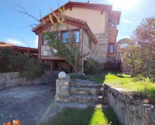 Exterior view of House or chalet for sale in Otero de Herreros  with Terrace and Swimming Pool