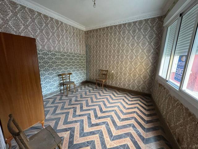 Piso en Venta en  ROSALIA DE CASTRO, 90 en As Nogais