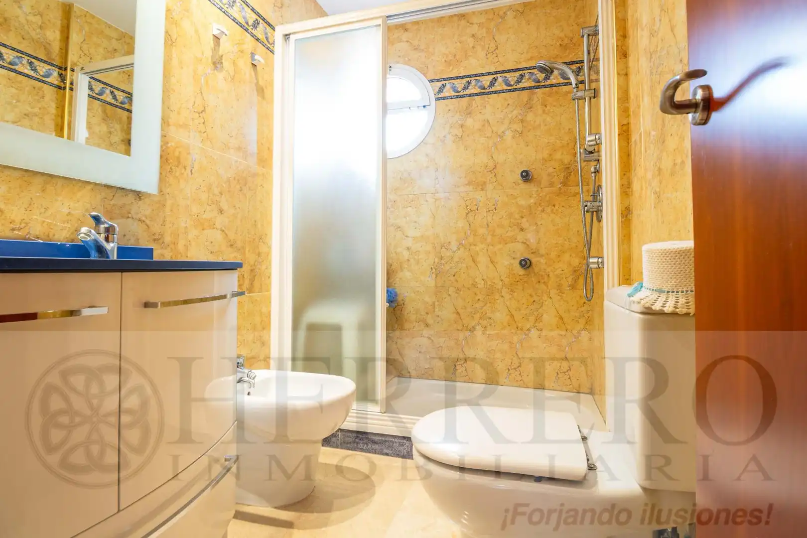 Baño de Casa o chalet en venta en Gandia con Aire acondicionado, Calefacción y Jardín privado