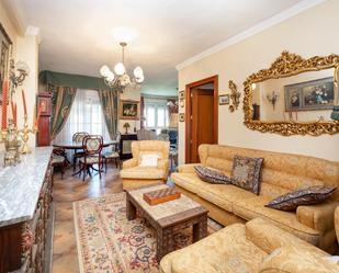 Living room of Flat for sale in  Granada Capital  with Air Conditioner, Heating and Parquet flooring