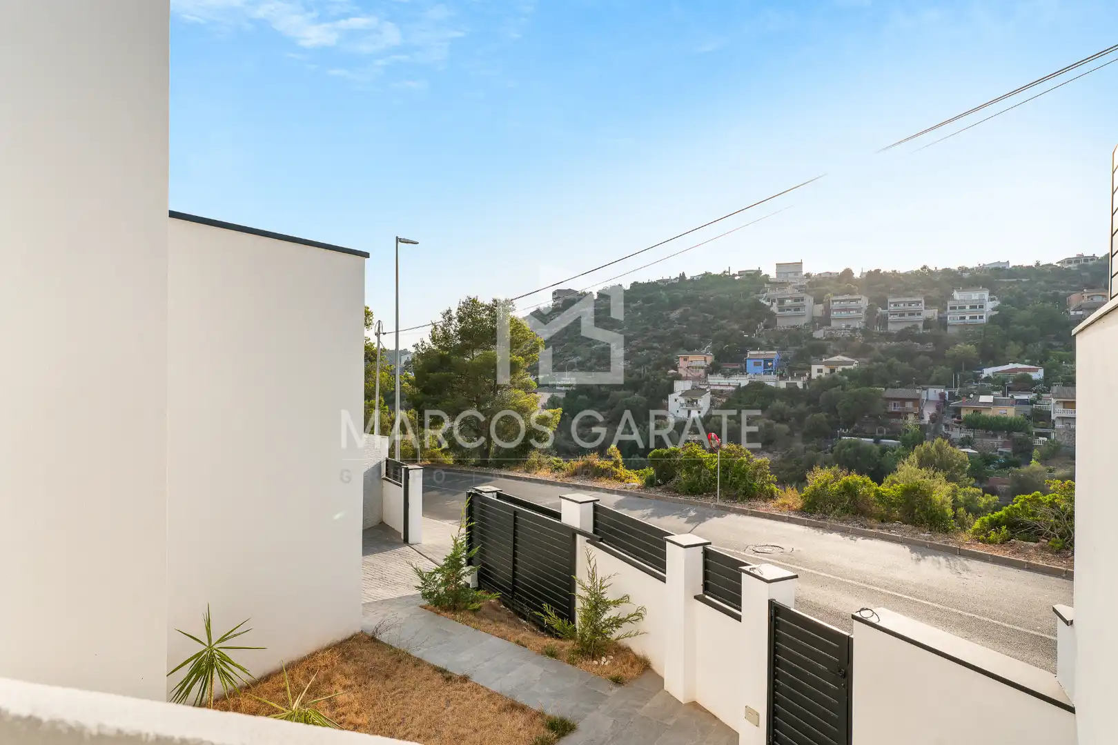 Casa con terraza en venta en Avinguda Marca Hispànica, imagen 6