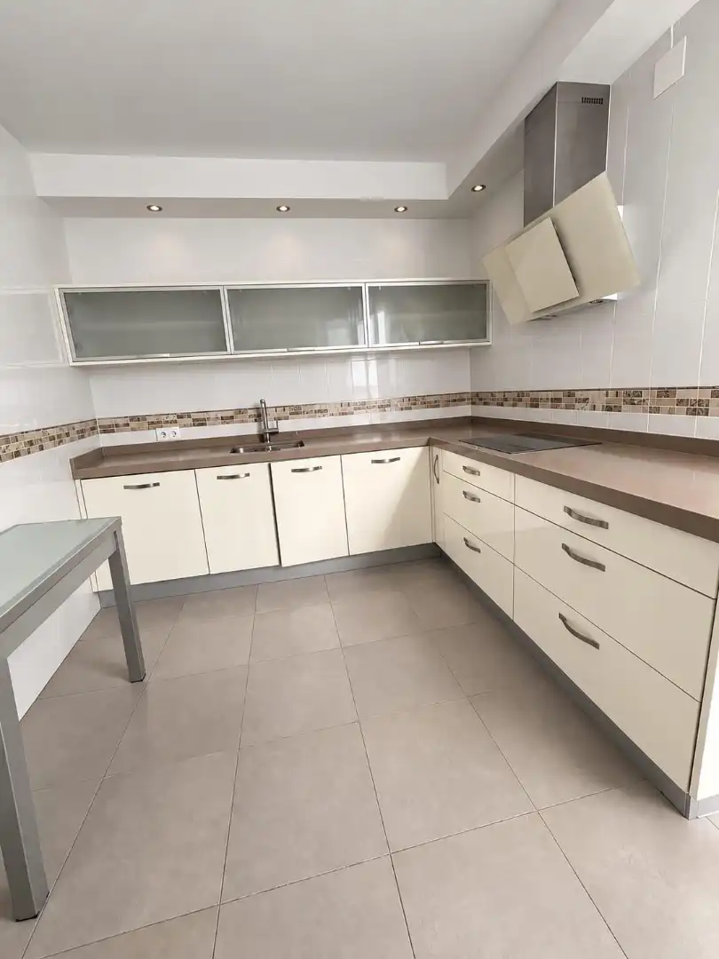 Flat for sale in Montemayor
