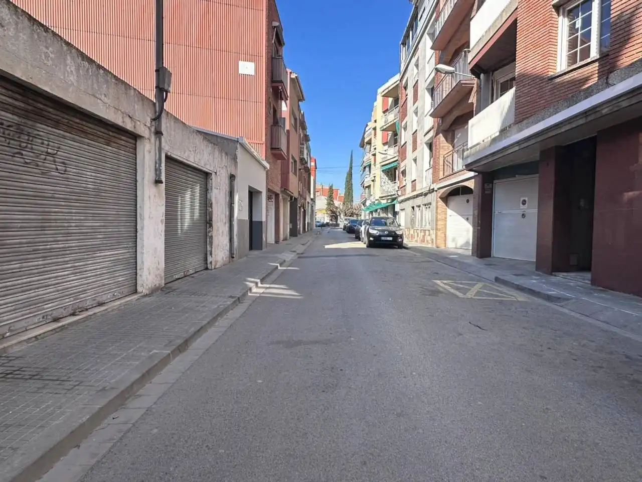 Vista exterior de Garatge en venda en La Llagosta