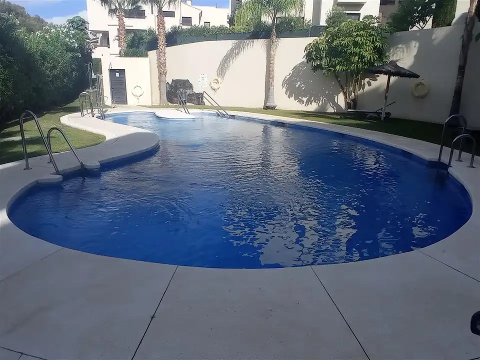 Piso con piscina en venta en Selwo, imagen 30
