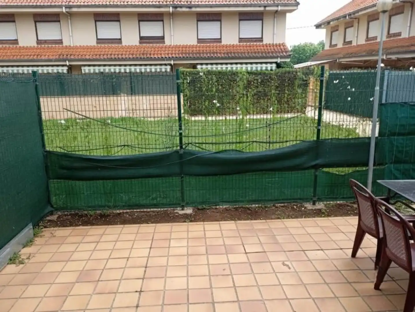 Garten von Einfamilien-Reihenhaus zum Verkauf in Reocín mit Heizung und Terrasse