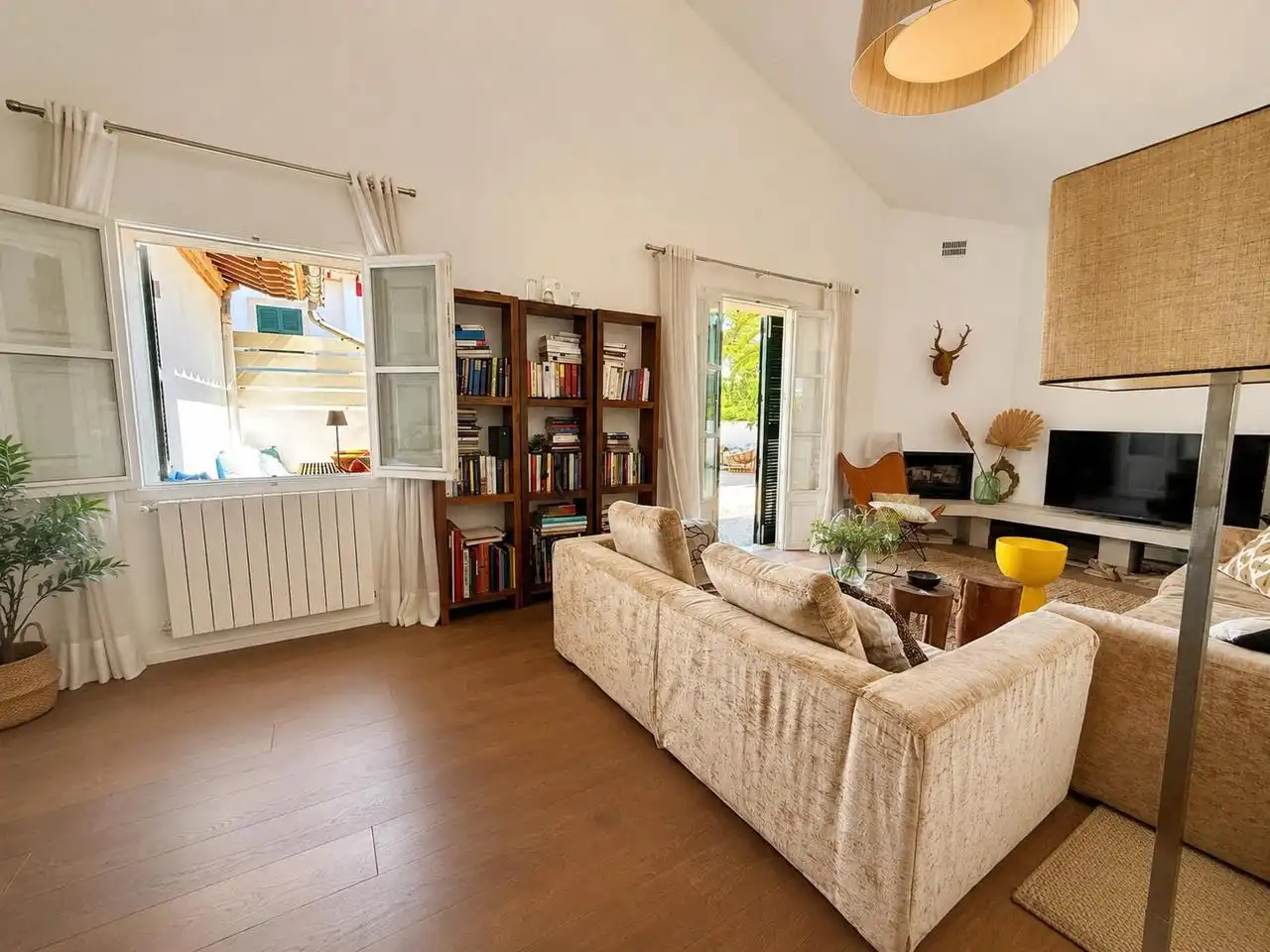 Sala de estar de Casa o chalet en venta en Calvià con Calefacción, Terraza y Alarma