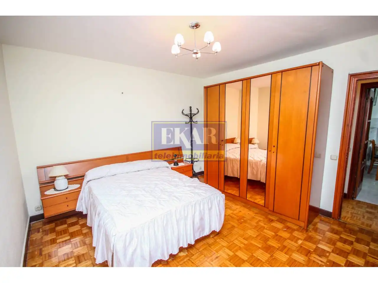 Habitación de Piso en venta en Irun  con Calefacción y Balcón