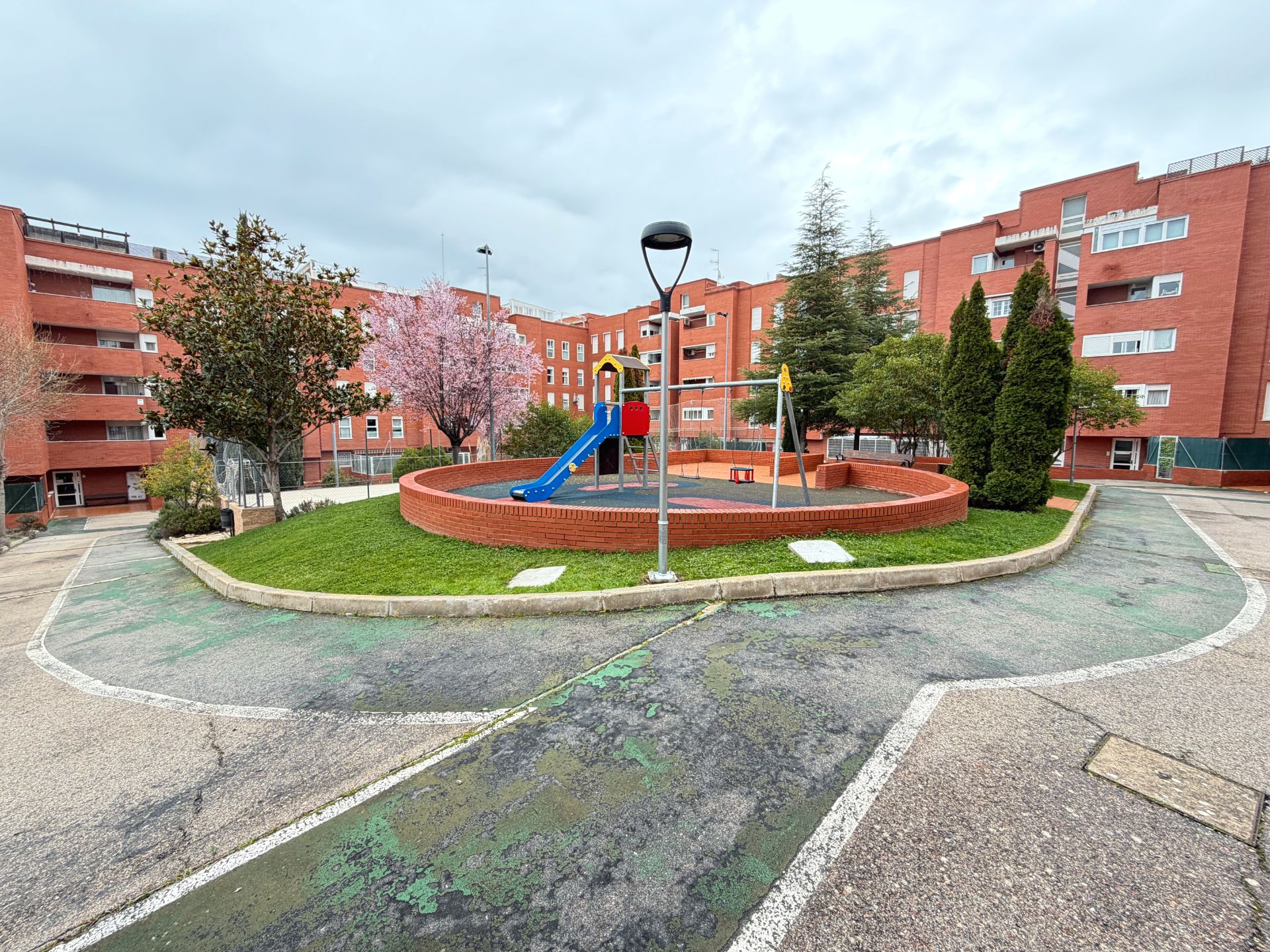 Vista exterior de Dúplex en venta en Arganda del Rey