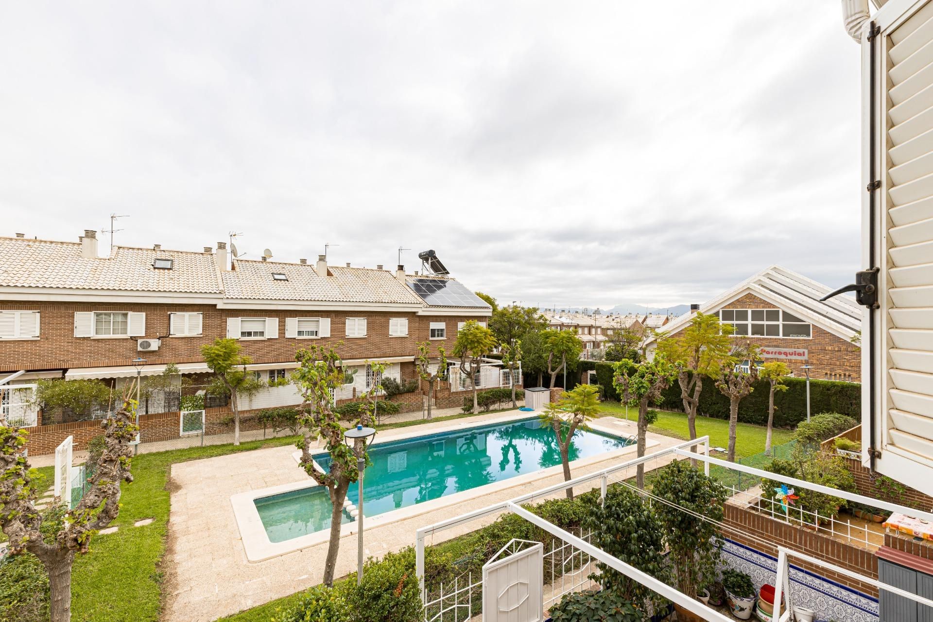 Piscina de Casa adosada de lloguer en  Murcia Capital amb Aire condicionat, Calefacció i Jardí privat