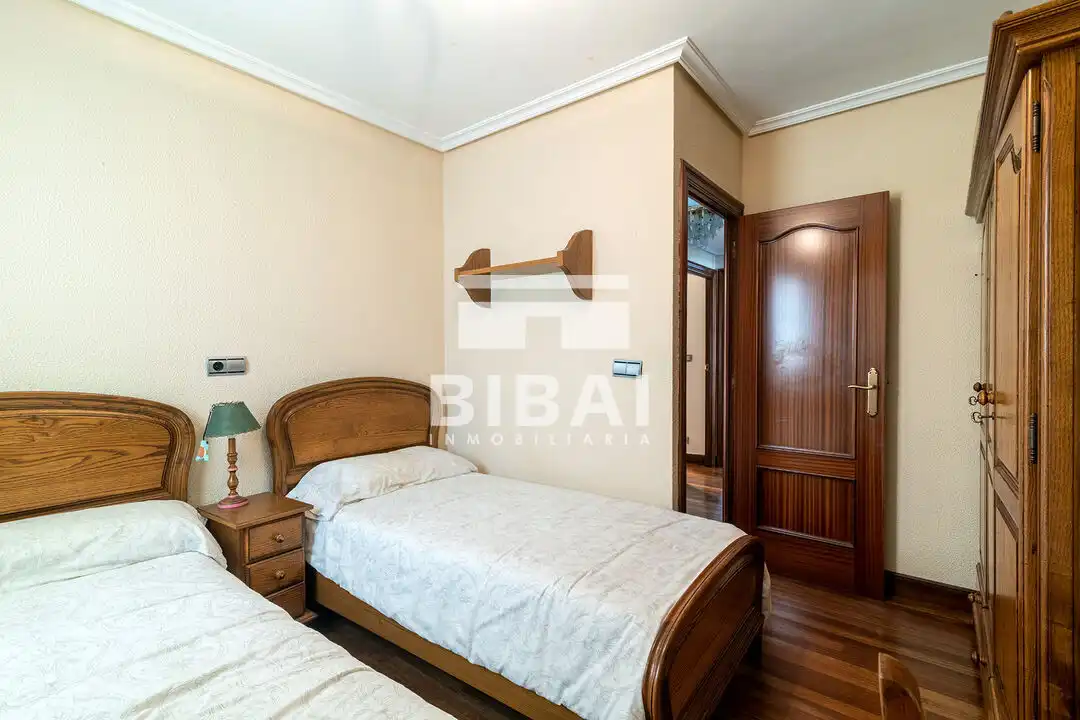 Schlafzimmer von Wohnung zum Verkauf in Arrasate / Mondragón mit Heizung, Abstellraum und Alarm