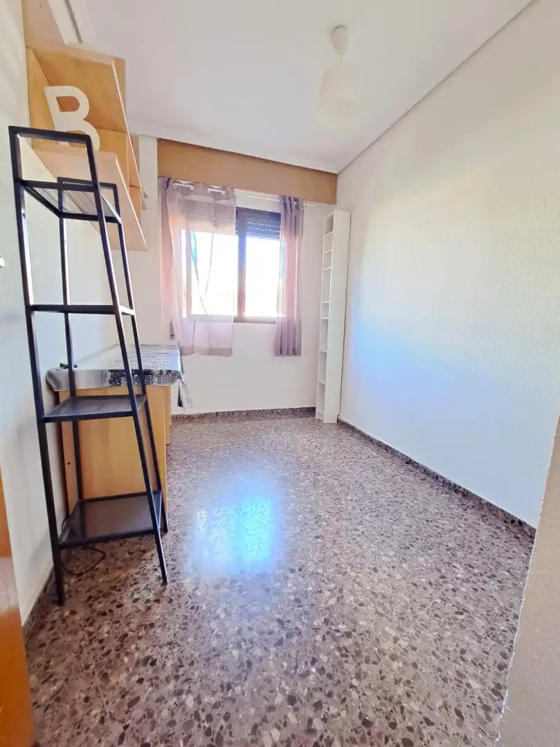 Bedroom of Flat for sale in Torrent  with Air Conditioner, Heating and Furnished