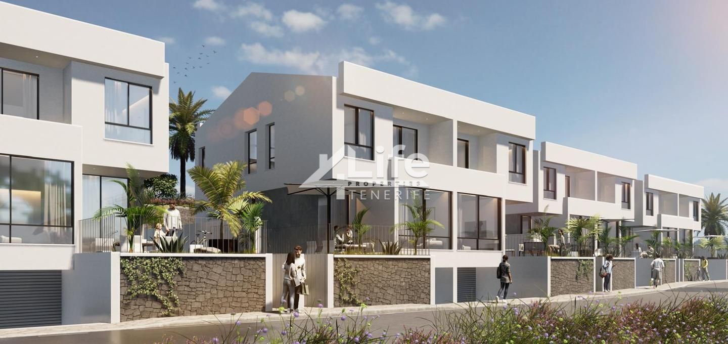 Vista exterior de Casa adosada en venda en Vilaflor de Chasna amb Jardí privat, Terrassa i Traster