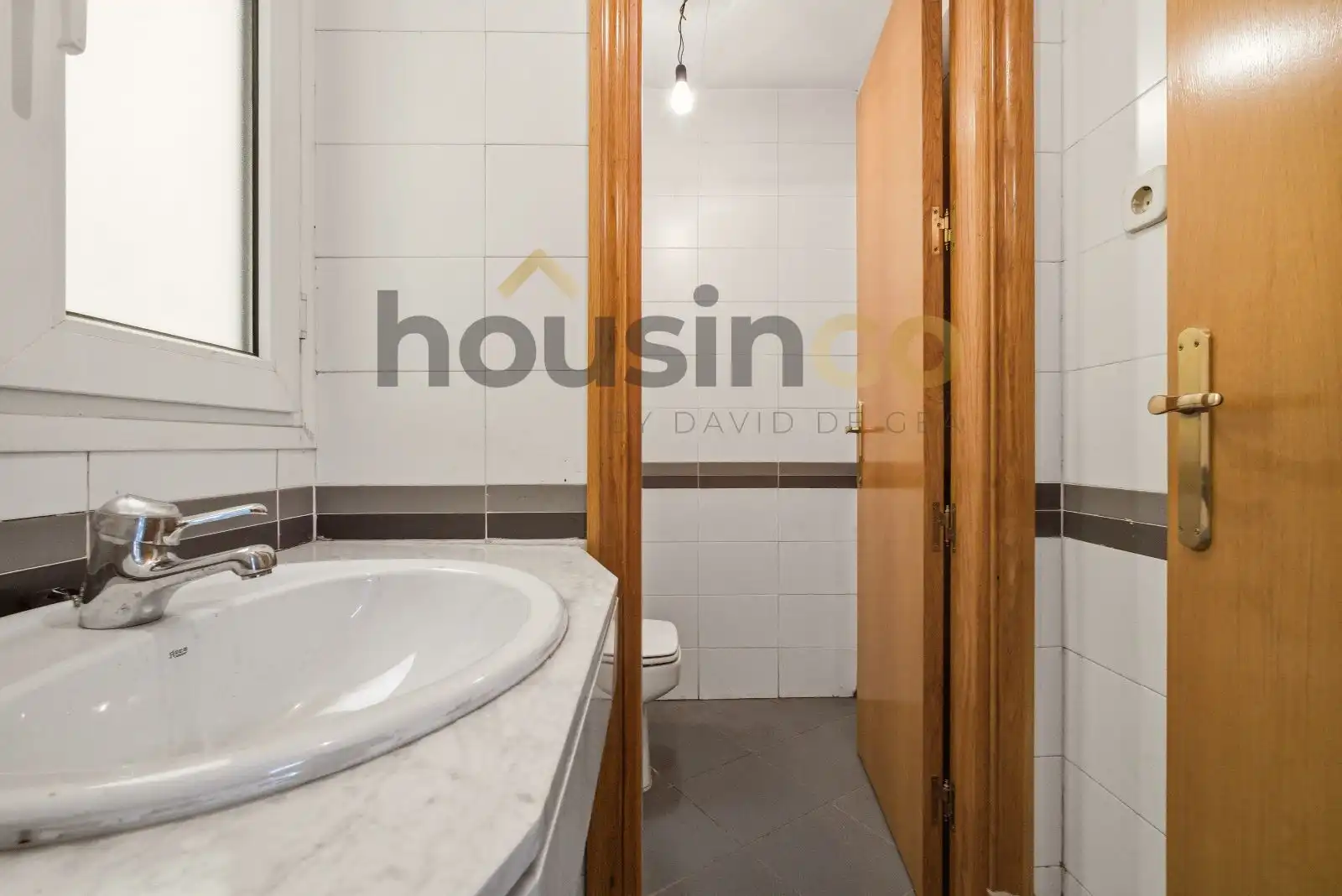 Bathroom of Duplexes for sale in Madrid  with Terrace and Balcony
