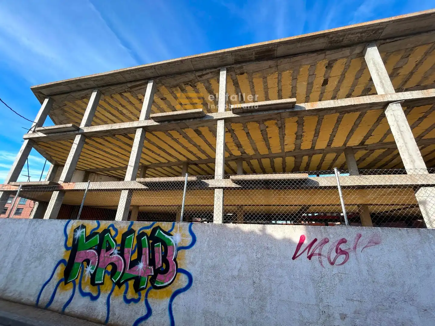 Vista exterior de Casa adosada en venda en Calvarrasa de Abajo