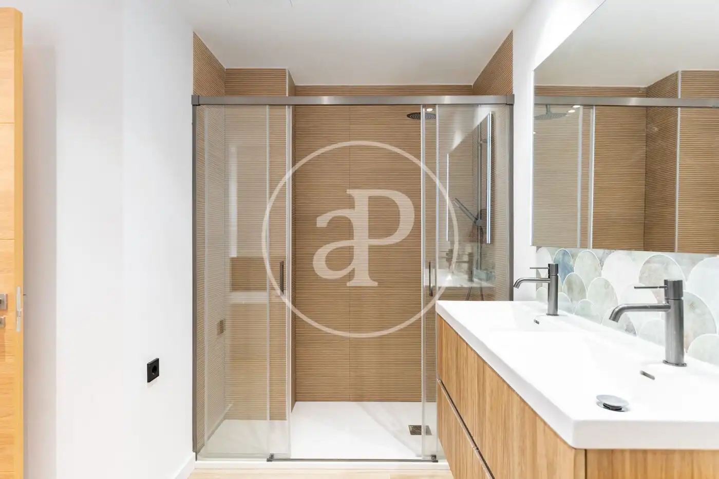 Badezimmer von Wohnung zur Miete in  Palma de Mallorca mit Klimaanlage, Heizung und Haustiere erlaubt