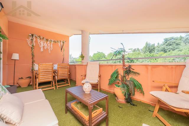 Dúplex en Venta en Calle Salvador Almela Navarro, 3 en Jardín de los Reyes - Parque Real