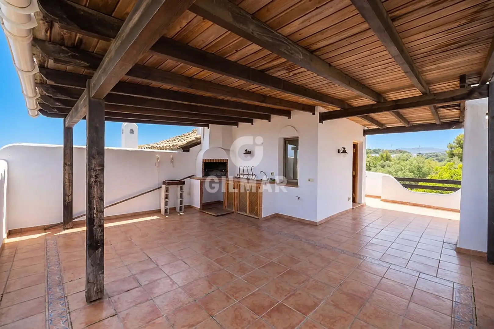 Terraza de Casa adosada en venta en Marbella con Calefacción, Jardín privado y Piscina