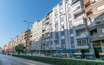 Außenansicht von Wohnung zum verkauf in  Granada Capital mit Terrasse