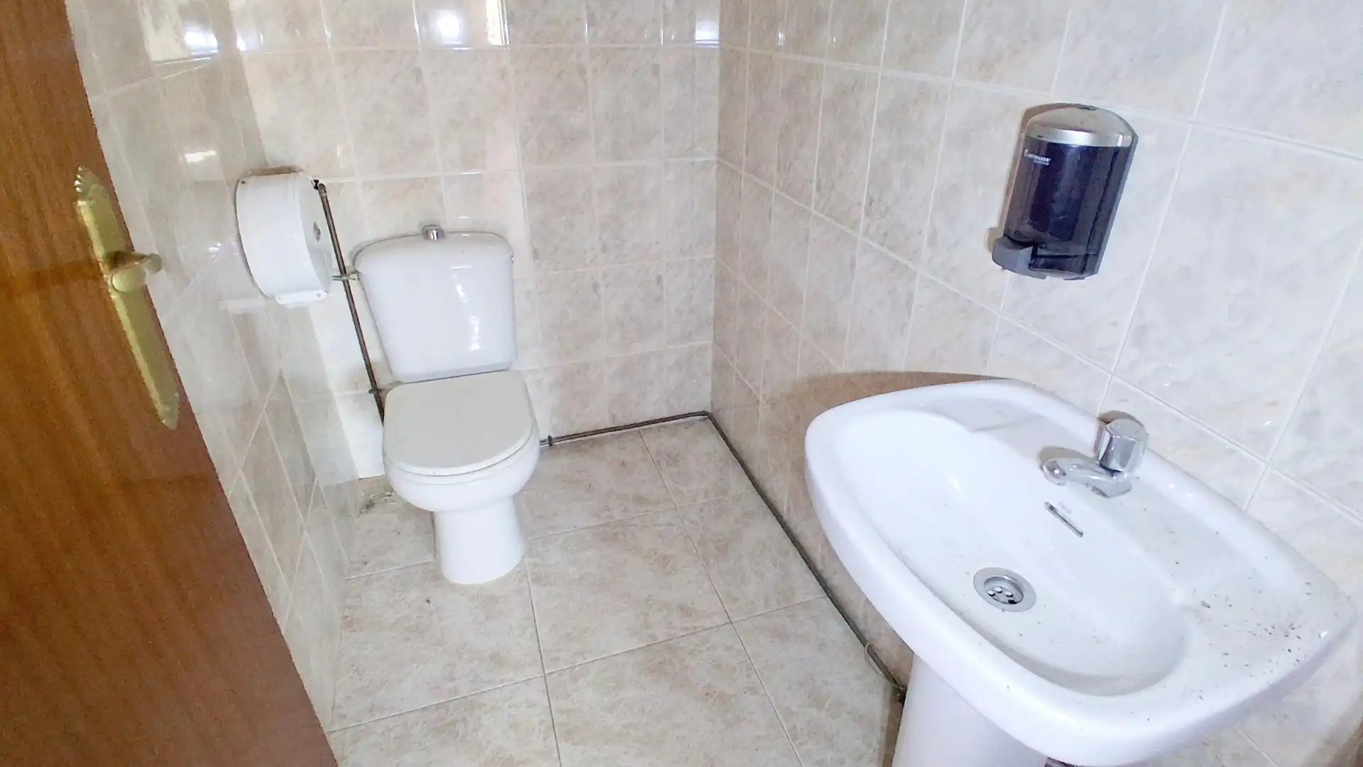 Bathroom of Commercial properties for sale in Vecinos